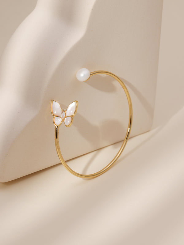 BUTTERFLY COLLECTION-NATURAL PEARL BANGLE